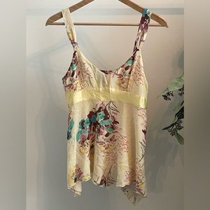 Gap Yellow Floral Silk Top - size 8
